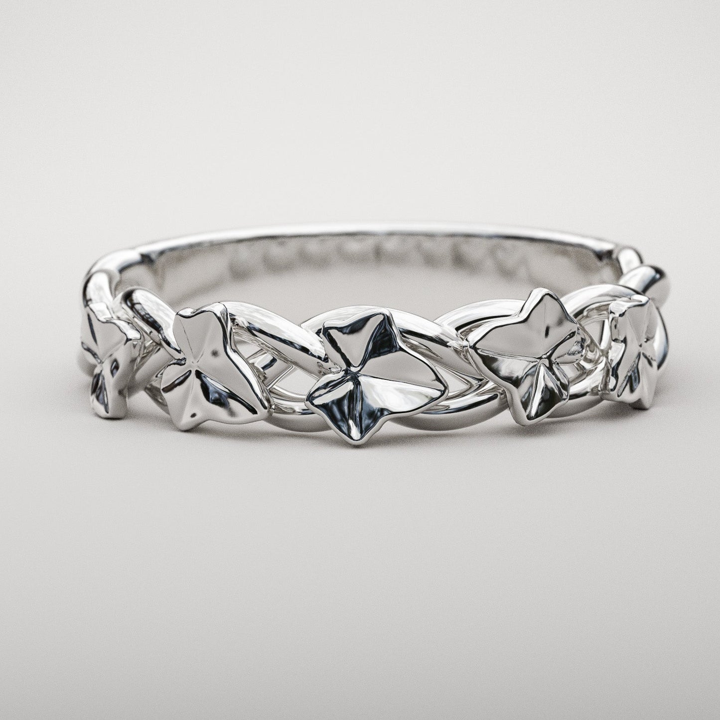 Woven Ivy leaf ring in white gold