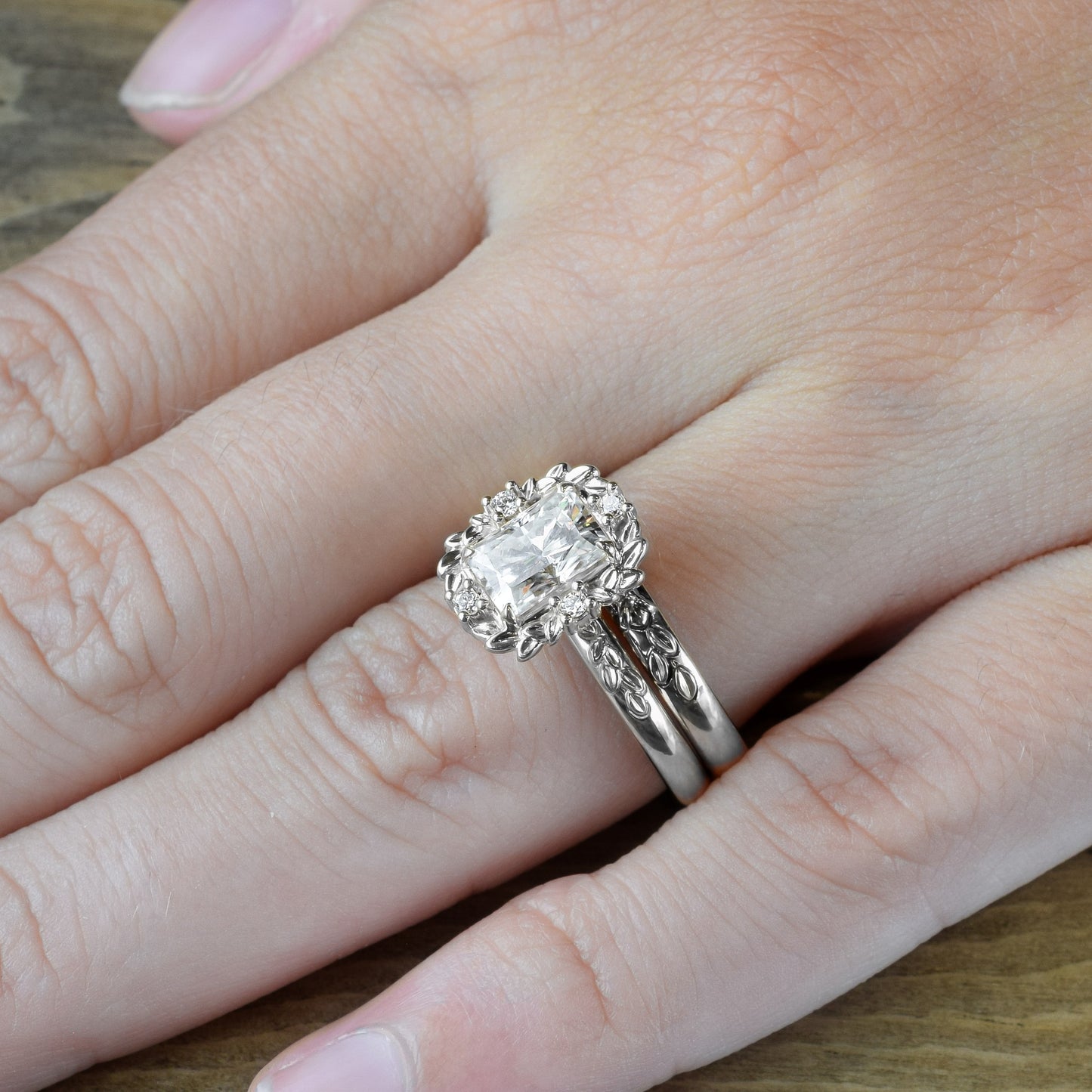 LA FEUILLUE II Moissanite