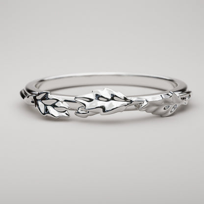 nature inspired leaf ring in white gold