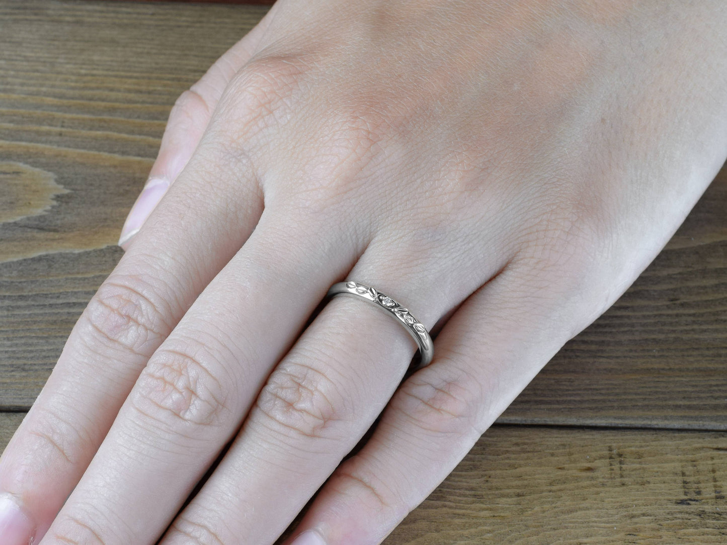 Leaves and Diamond Domed Ring