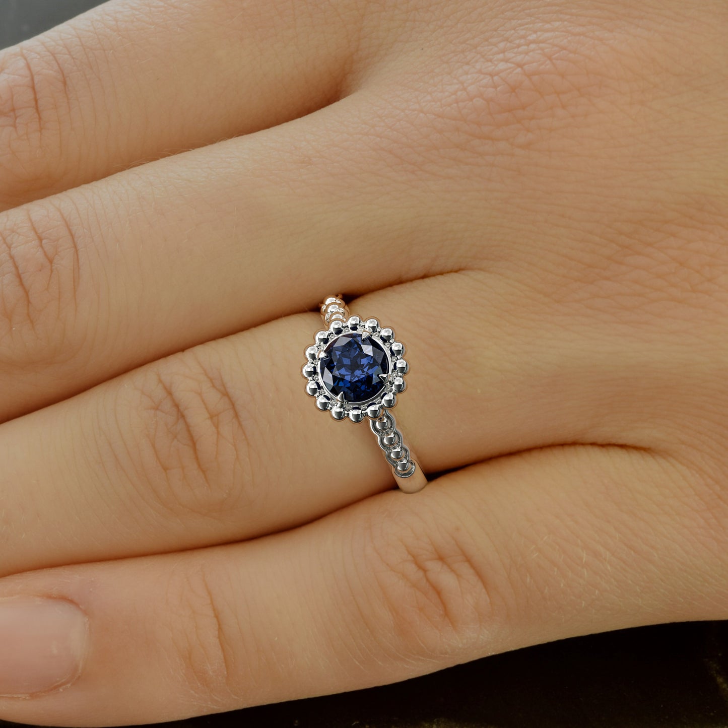 LA SPHÈRES Chatham Blue Sapphire