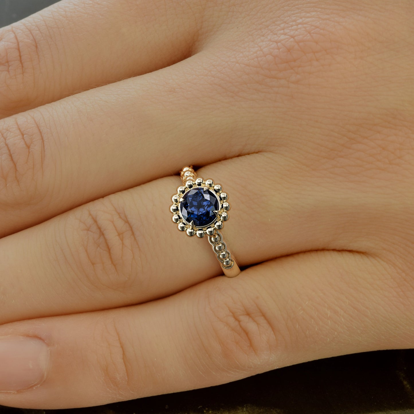 LA SPHÈRES Chatham Blue Sapphire