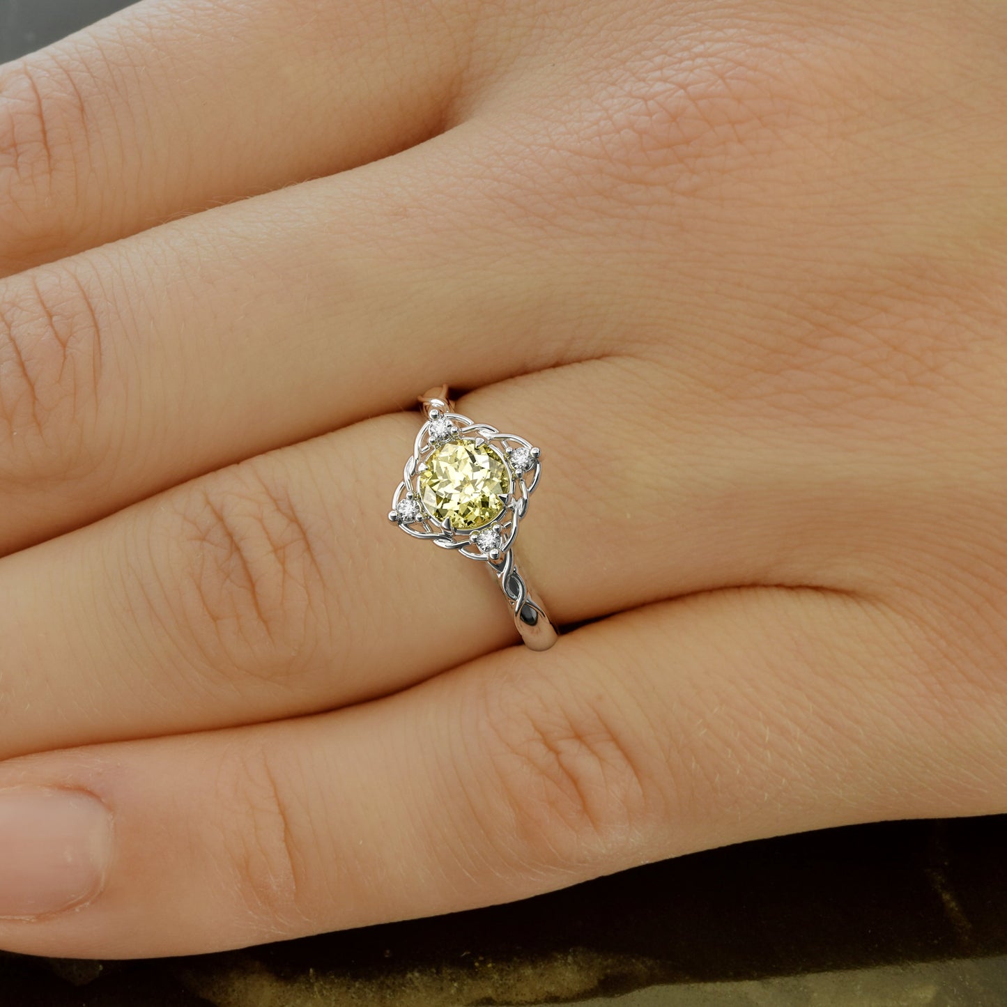 ENTRELACÉE Chatham Light Yellow Sapphire