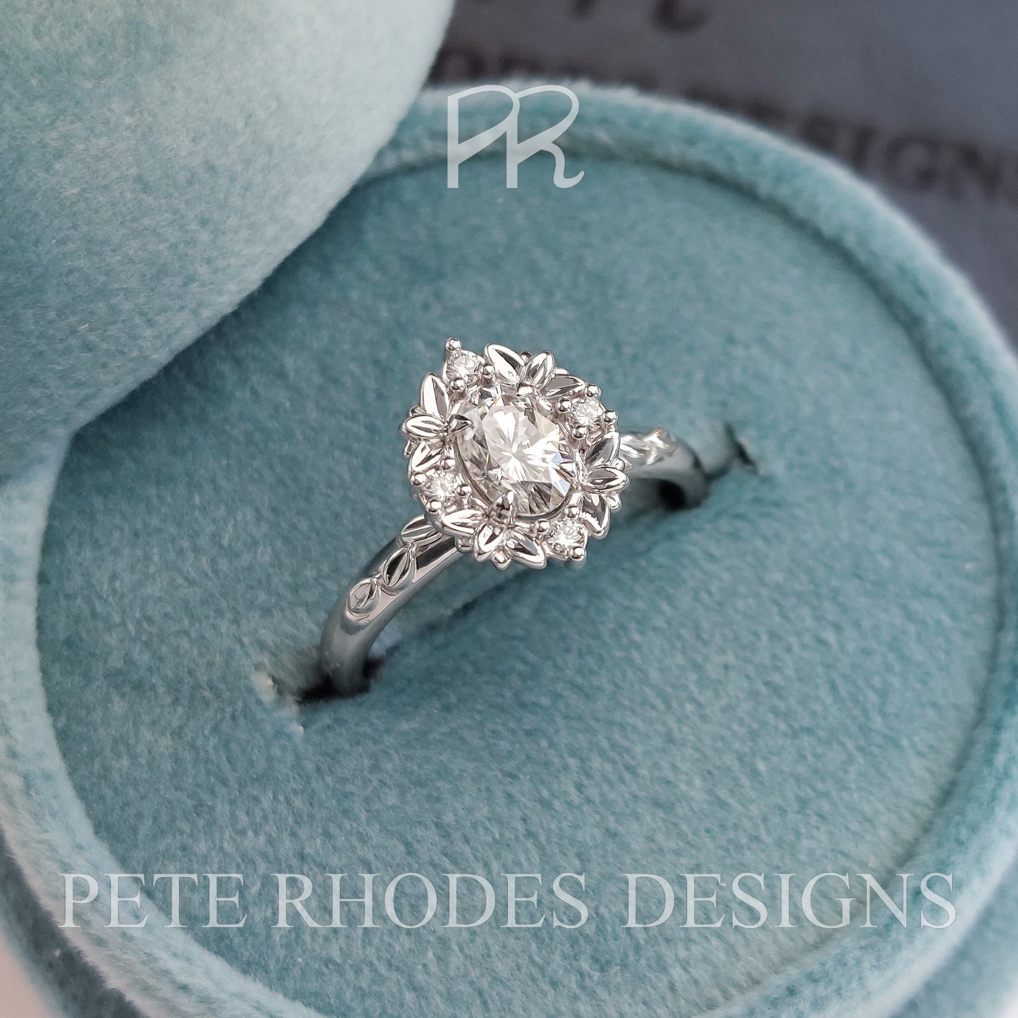 Wreath Halo II with Oval Charles and Colvard Moissanite - LA COURONÉE II