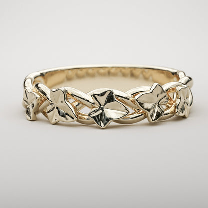 Woven Ivy leaf ring in yellow gold