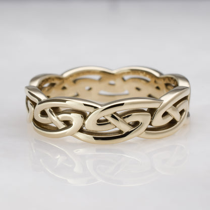 Gold Celtic Eternal knot ring