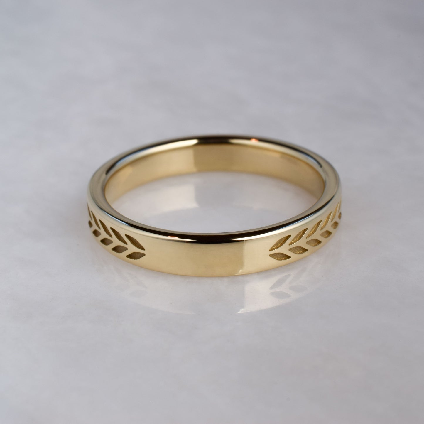 Graduation Ring - Engraved Style, Yellow Gold