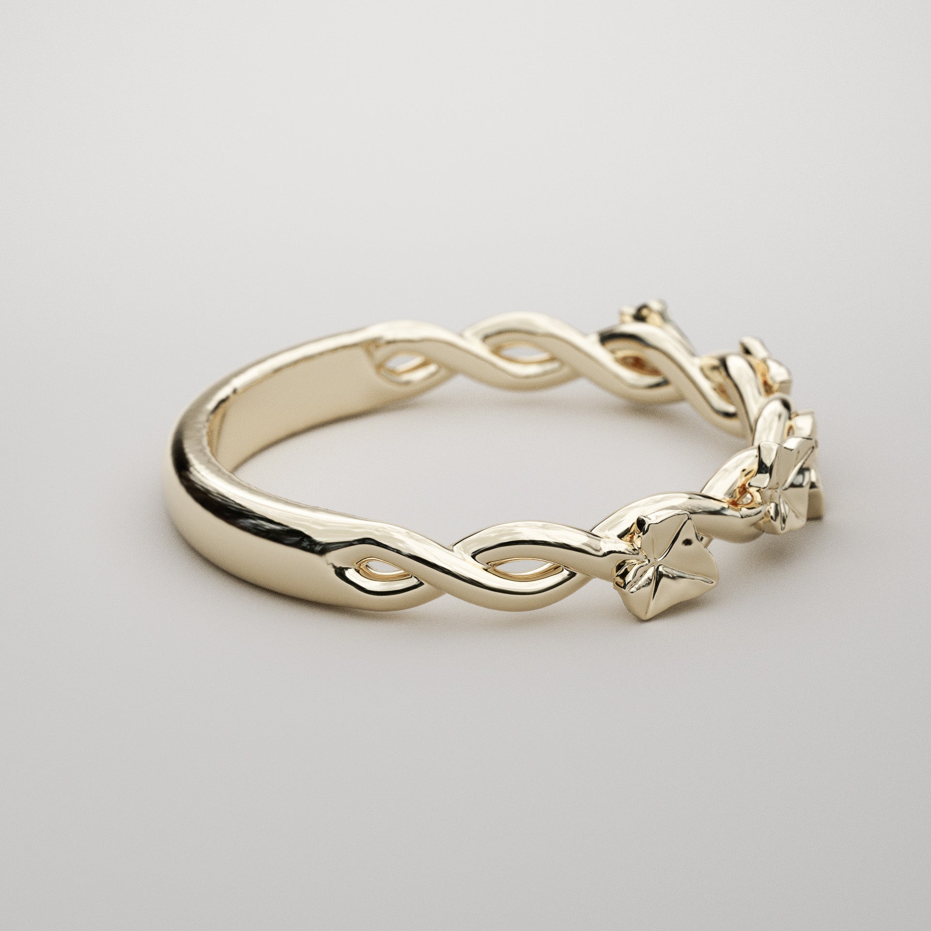 intertwined ivy vine ring in yellow gold
