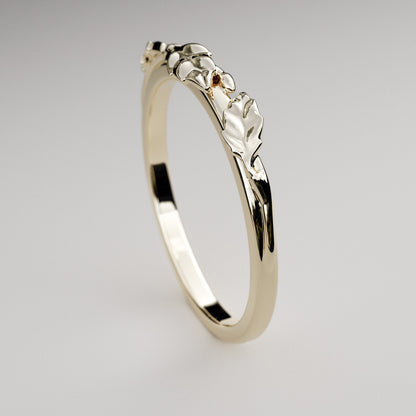 nature inspired leaf ring in yellow gold