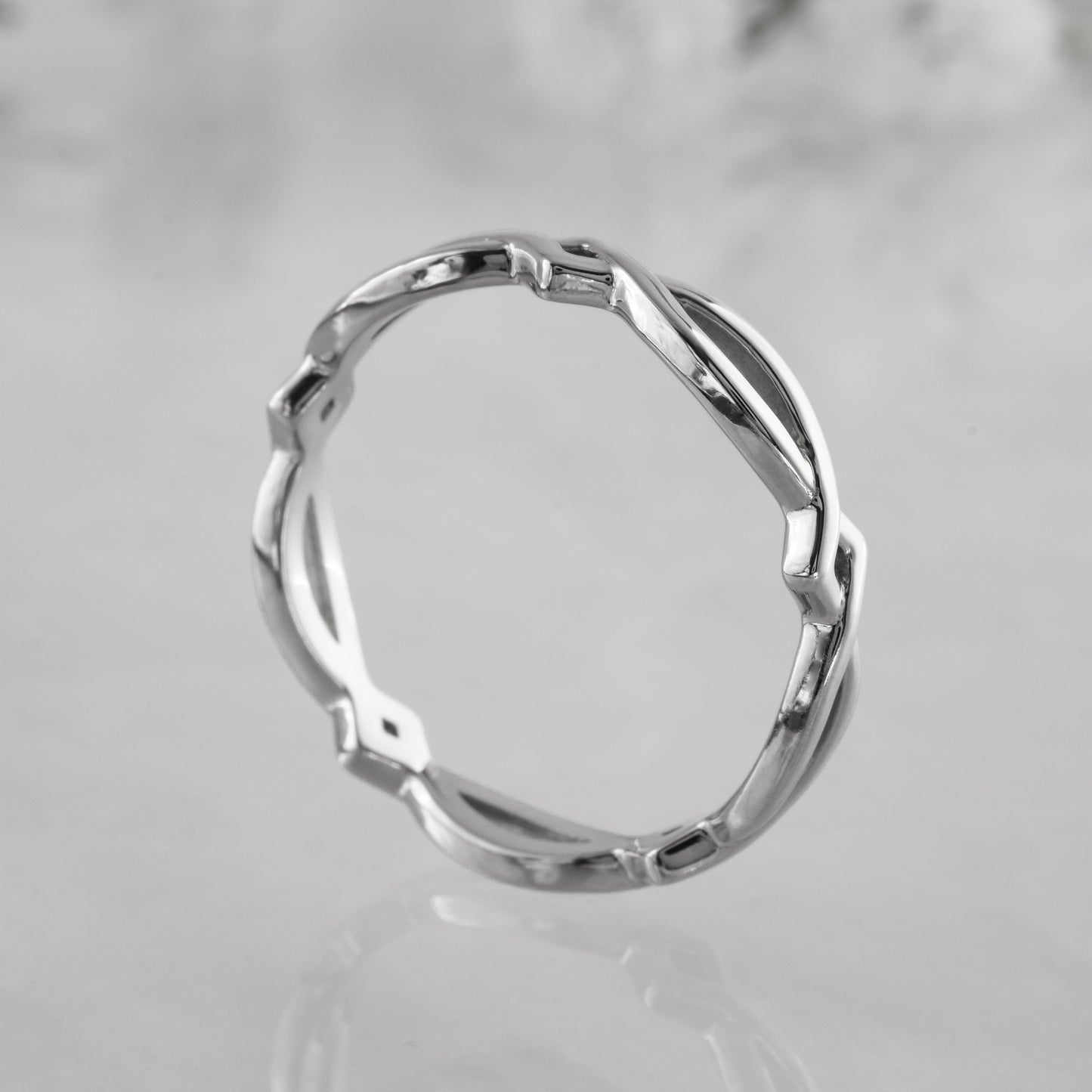 Simple Celtic Weave Band